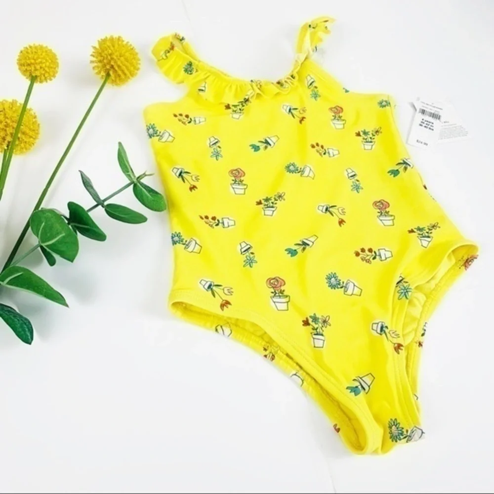 GAP yellow 4 years old girl swimsuit